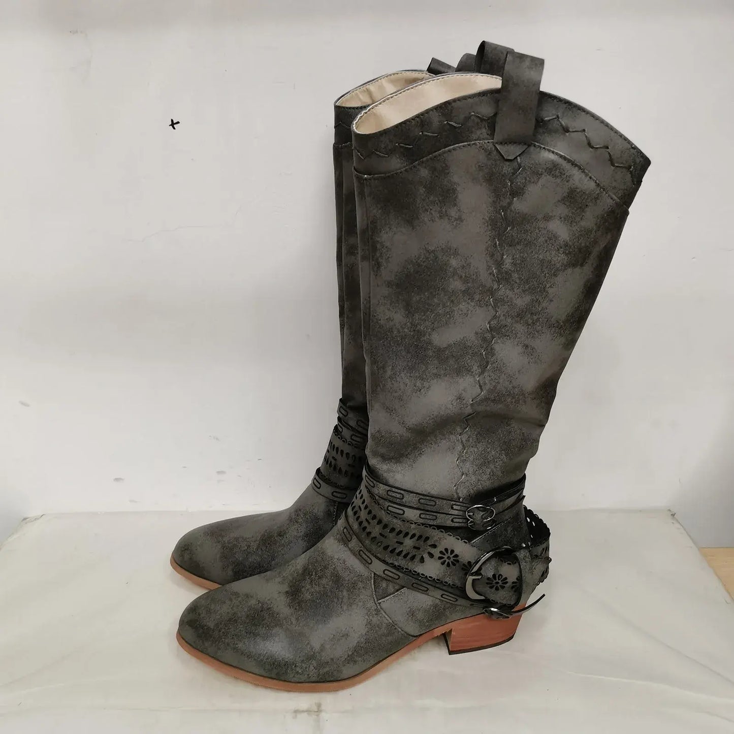 Urban Chic Women's High Boots with Side Zipper