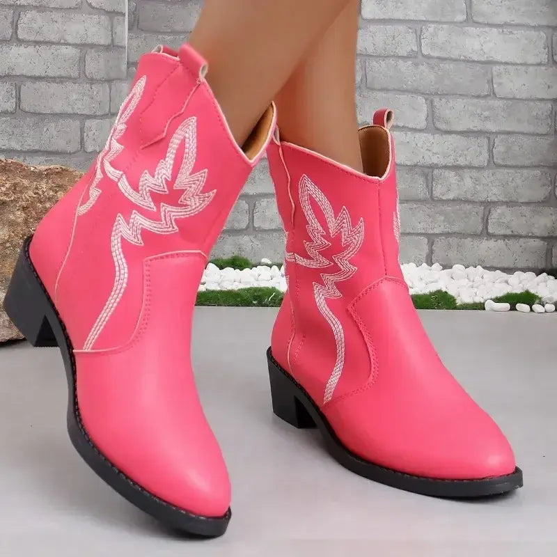New High Quality Pointed Toe Slip on Women's Boots
