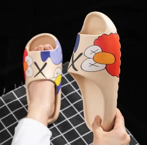 Chic Graphic Print Slippers