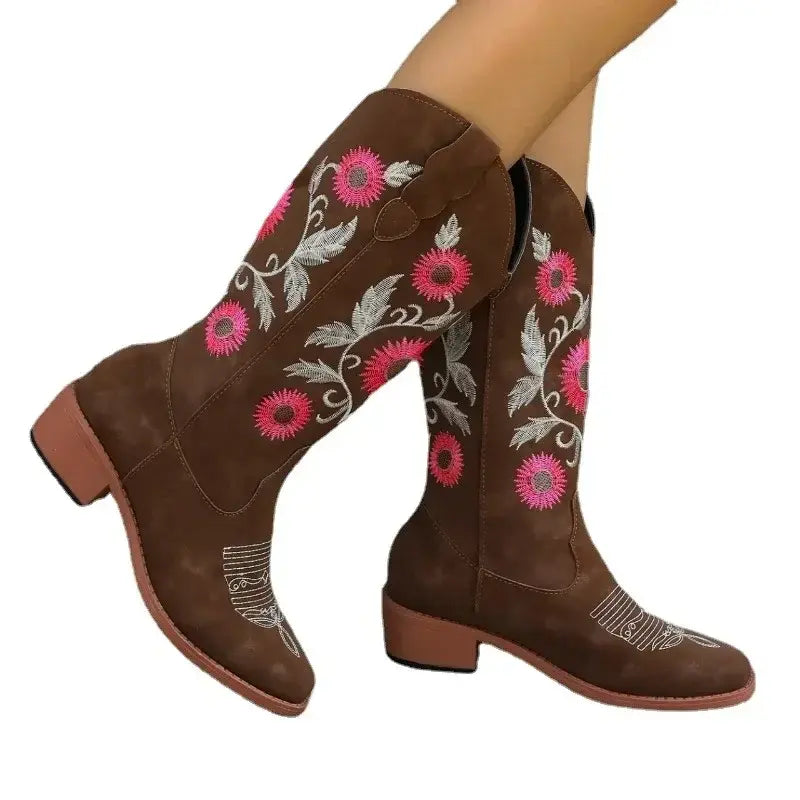 Fashionista Knee-High Embroidered Boots