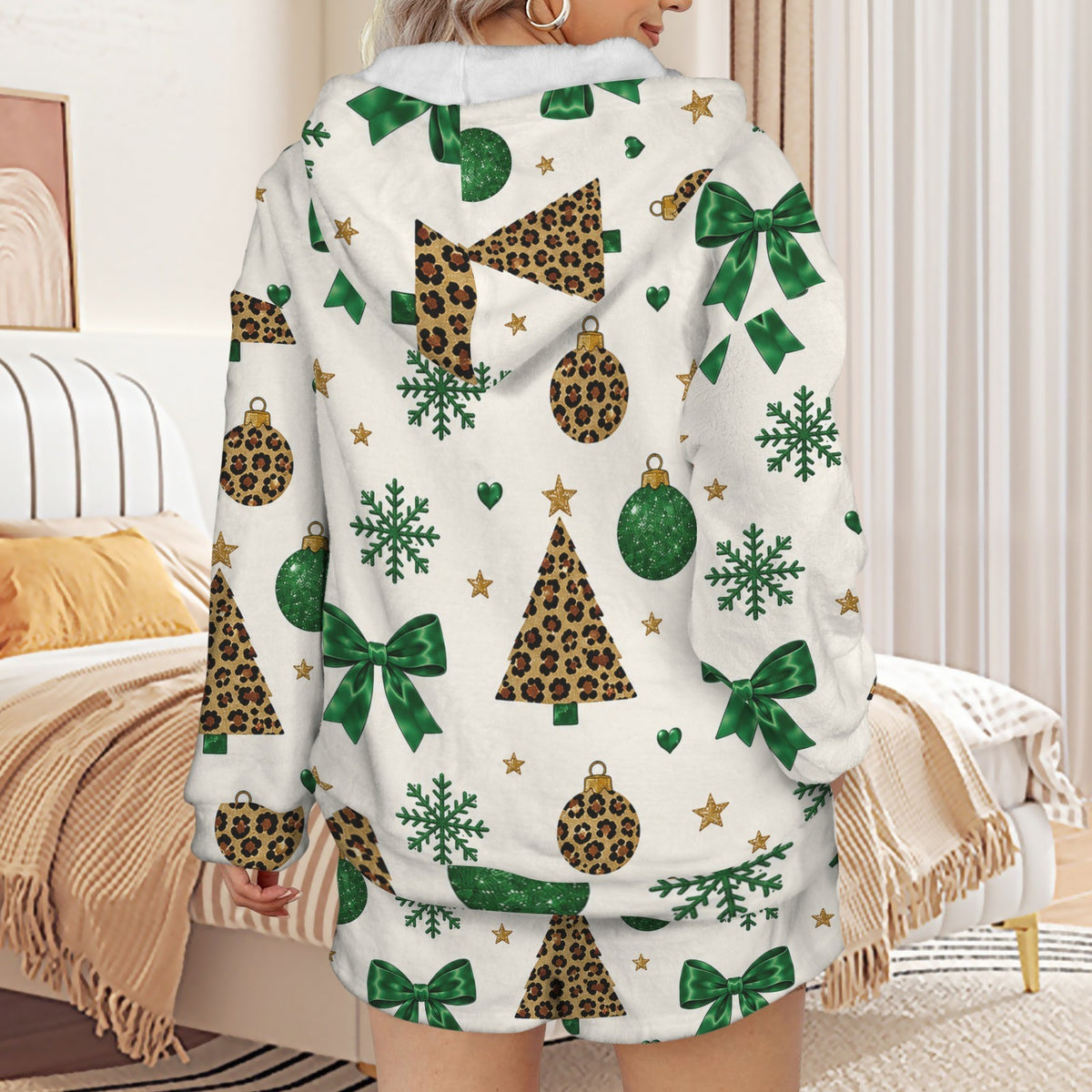 Pajama Mama™ Wild & Cozy Christmas Fuzzy Lounge Set