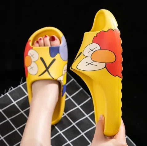 Chic Graphic Print Slippers