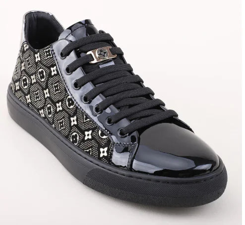 Casual Sneakers, Skate Shoes, Sports Shoes